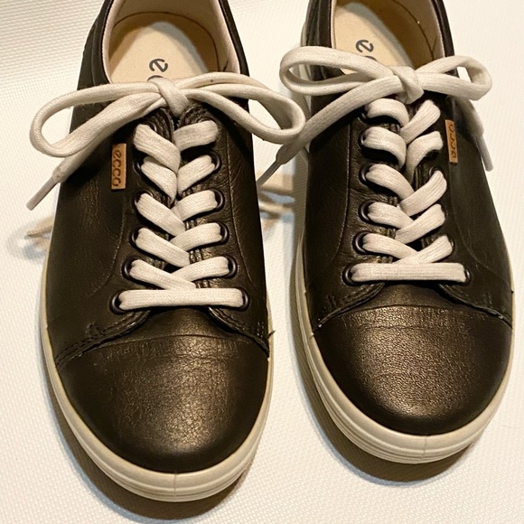 Ecco Soft 7 Sneakers Size 5 Wide Width EUC metallic deep green taupe color - Picture 13 of 14